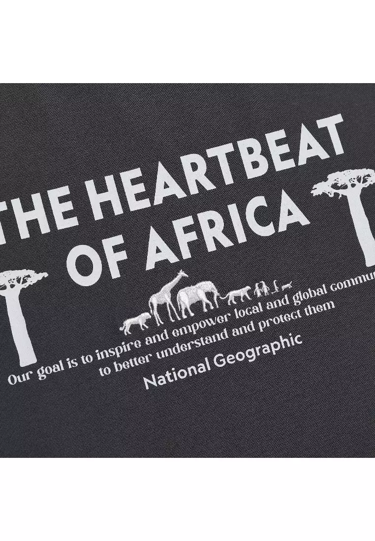 男女同款AVIS大圖案半寬鬆短袖T恤