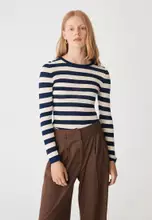 Navy Cream