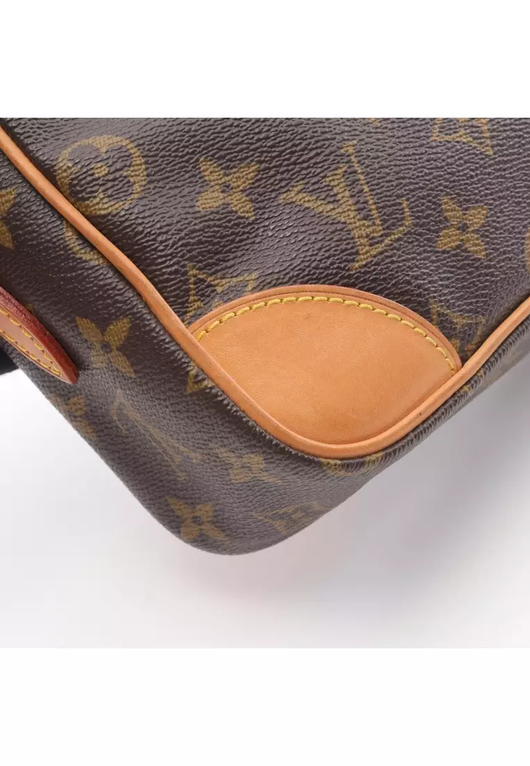 Pre-Loved Louis Vuitton Trocadero 27 monogram Shoulder bag PVC leather Brown