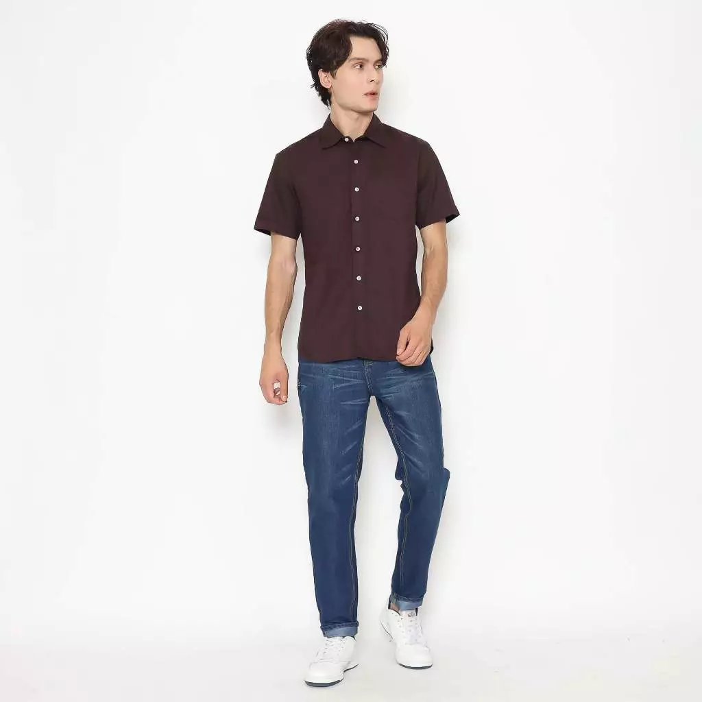 Hammer Men Solid Shirt I Kemeja Polos Pria Reguler Lengan Pendek Coklat K1SO036C1