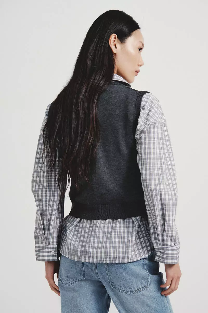 Jacquard-knit sweater vest