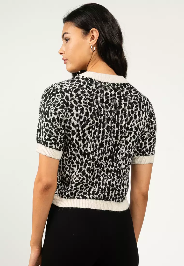 Half Sleeves Round Neck Sweater