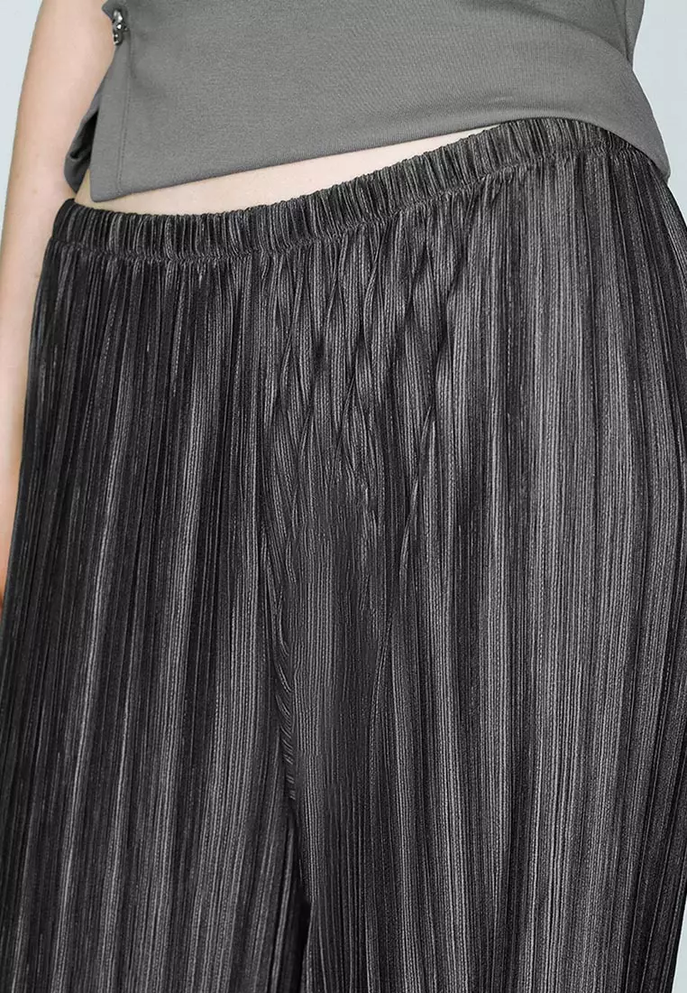 Wide-Leg Pants