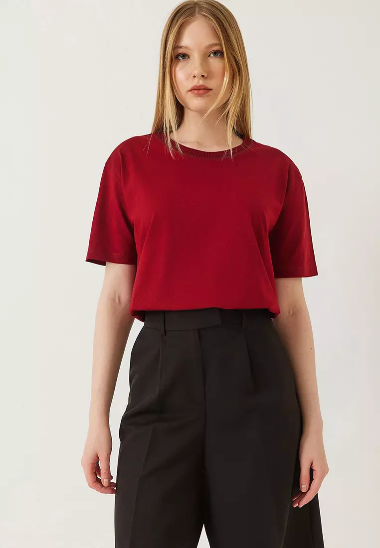 Women's Decorative Stitched Crew Neck T-Shirt 60602001