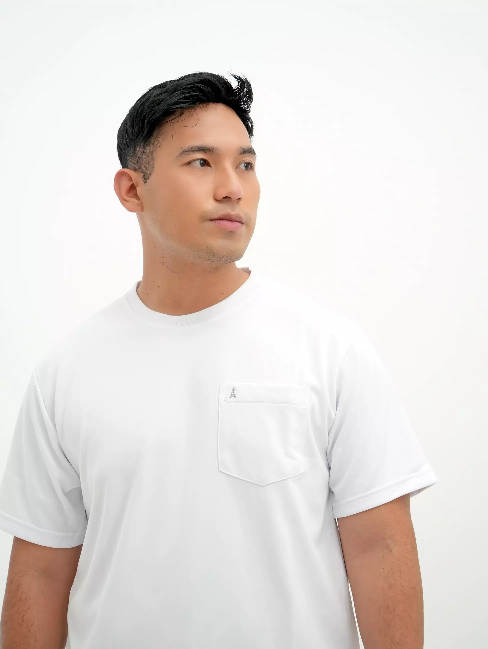 T-Shirt Scuba Putih Kantong 3454