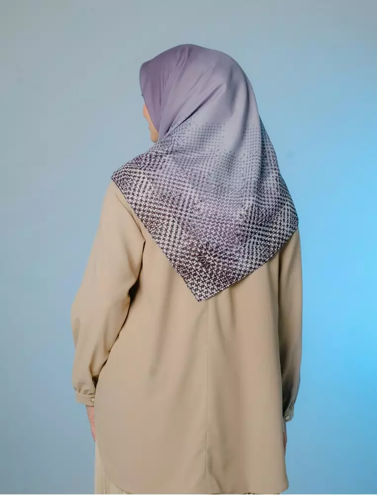 AUZORA Scarf Black - Kerudung Hijab Segiempat Motif With Pouch Ziplock - Bahan Poly Fine - Ukuran 110x110