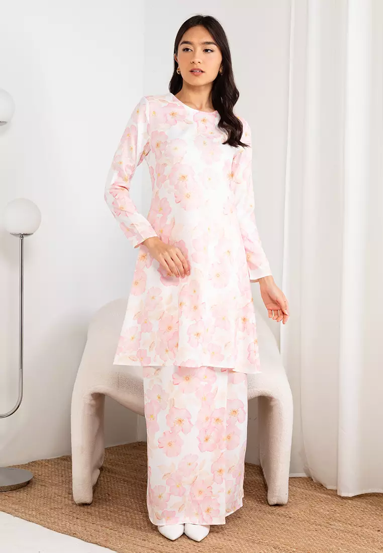 Golden Leaves Floral Baju Kurung Pahang Kain Lipat Depan