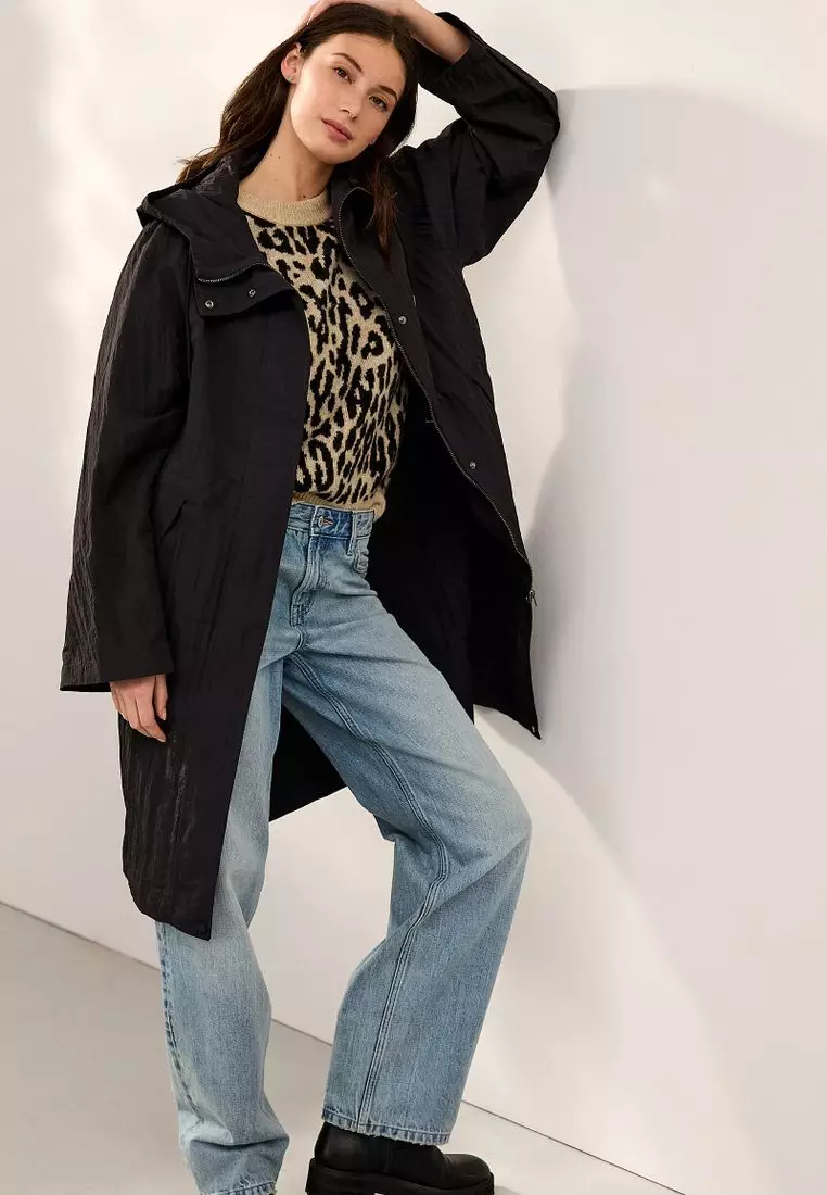Shower Resistant Lightweight Jacket