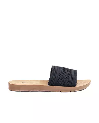 Hitam