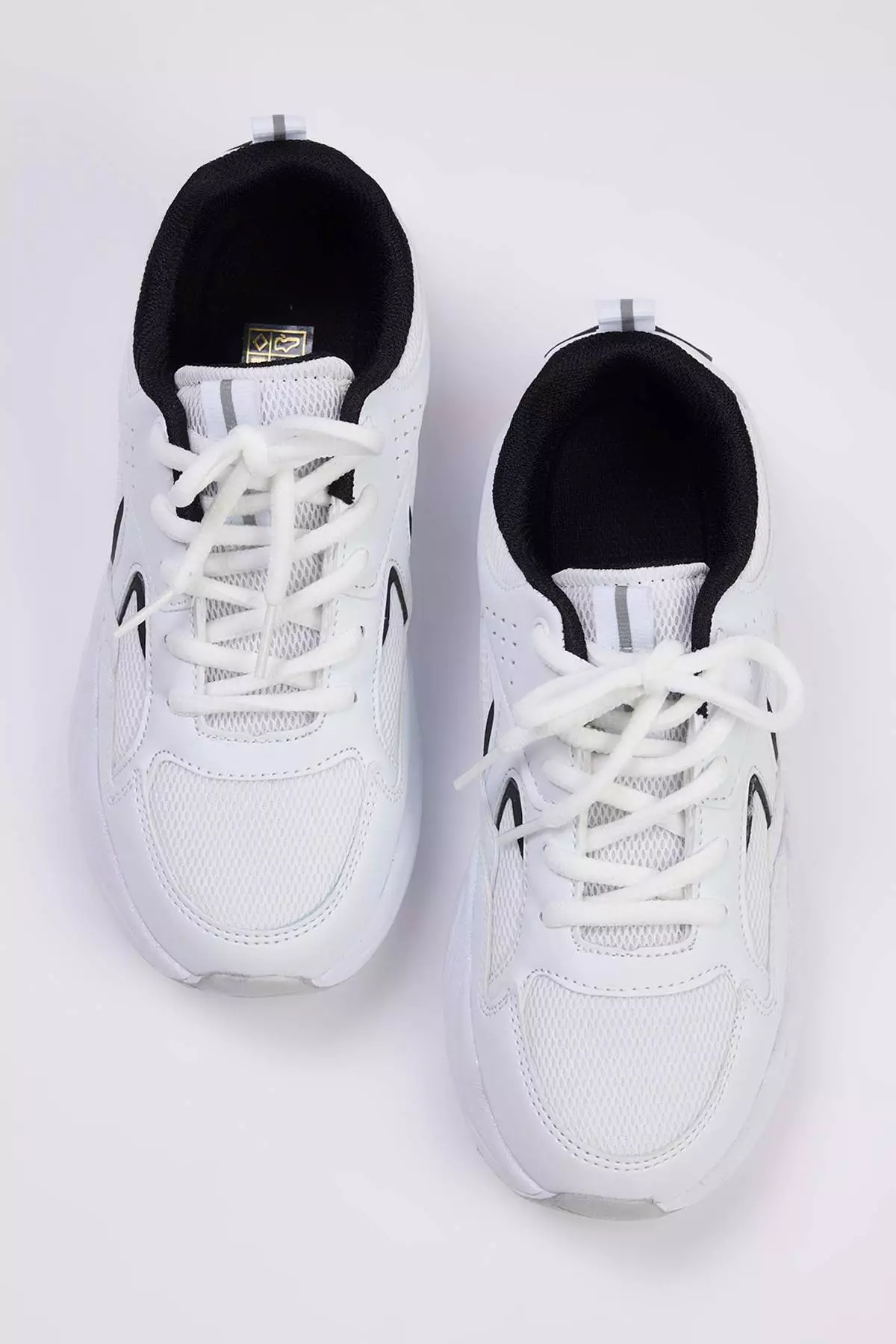 White Contrast Comfortable Sole Chunky Women's Sports Shoes Takaw26Sn00023