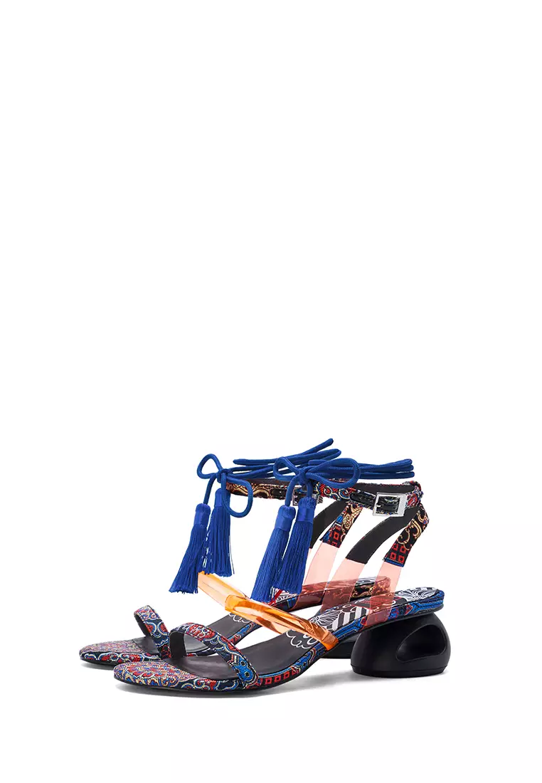 Chic flat sandals outlet