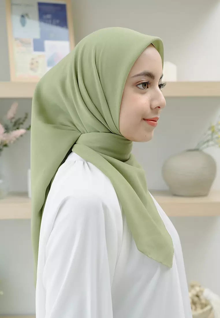 Theya Voal Square Matcha