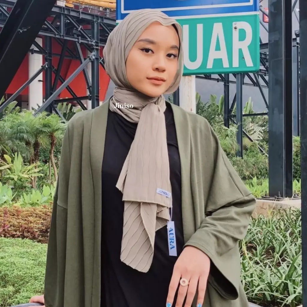 AURA Active Hijab Pashmina Full Plisket Wave