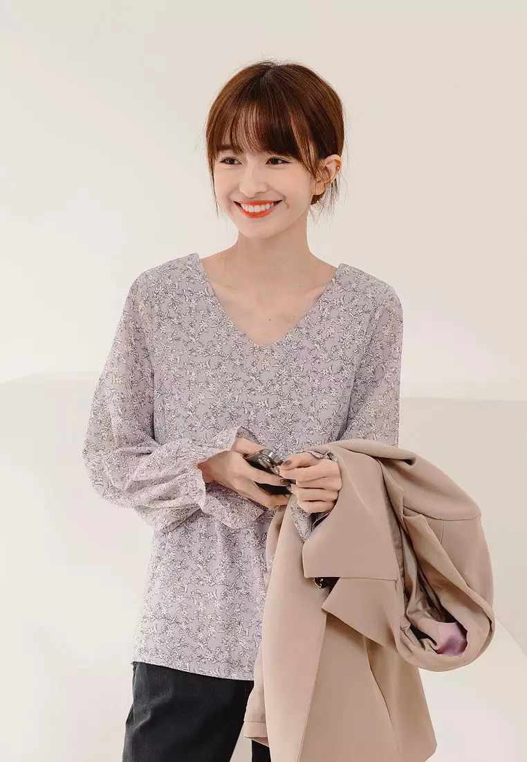 V領碎花傘襬荷葉袖雪紡上衣《AB16518》