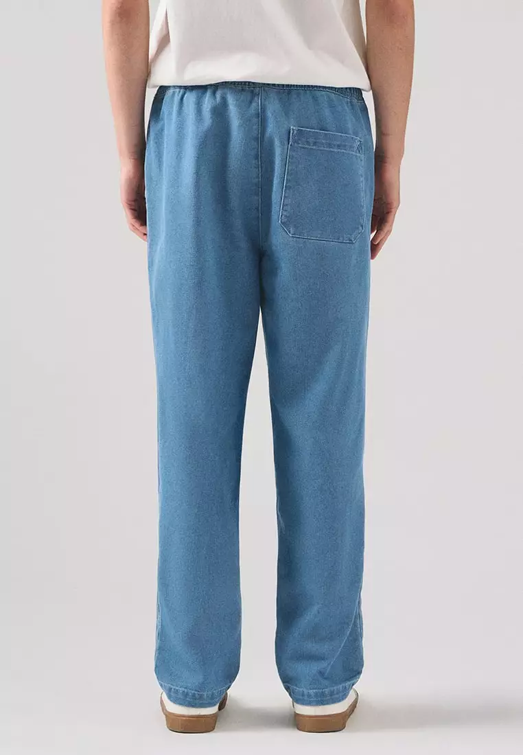 Light Wash Pull Up Denim Pants
