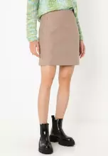 Mocha Meringue/Detail: Melange