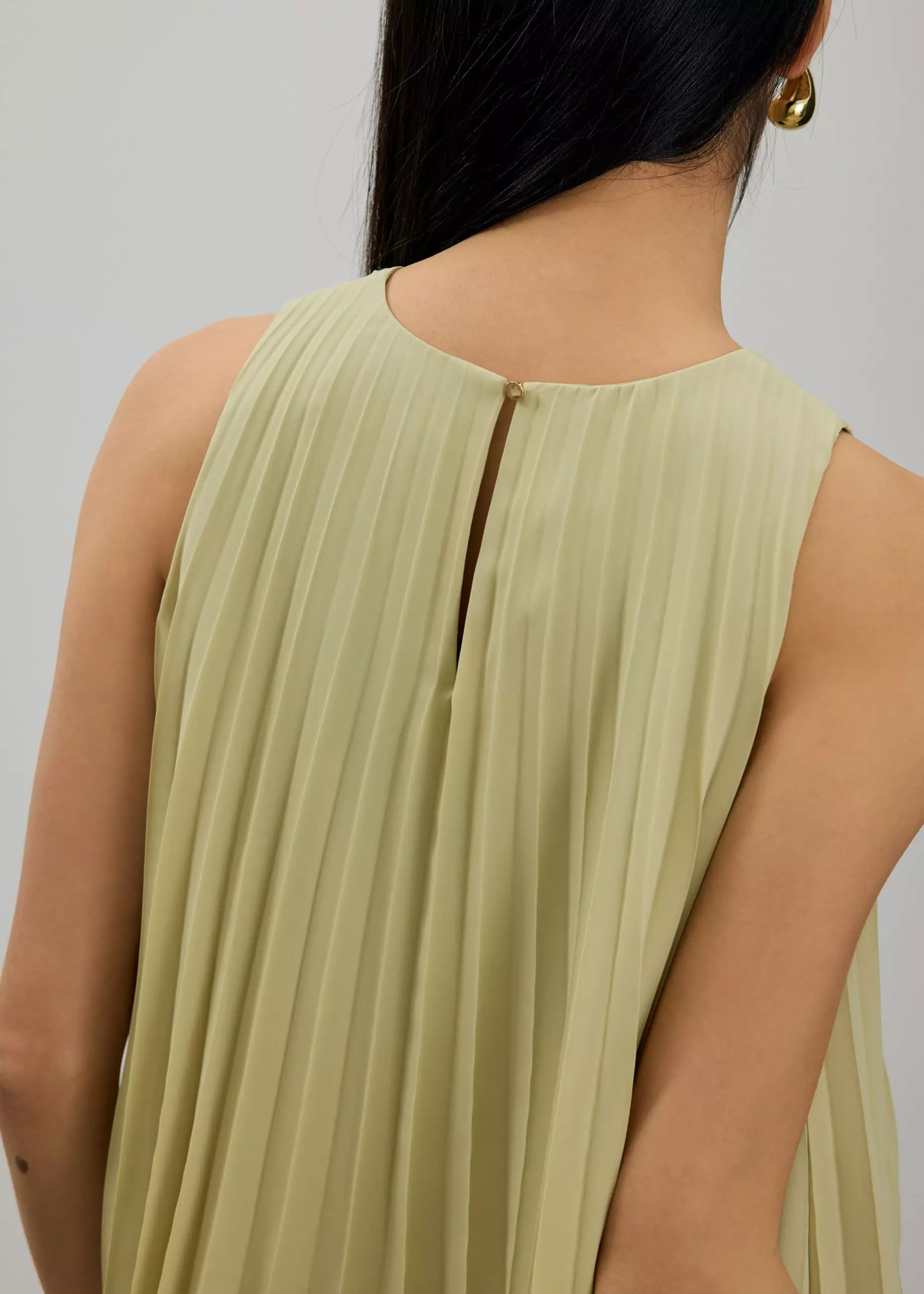 Atasan Wanita - Wei Sunray Pleated Trapeze Shell Top