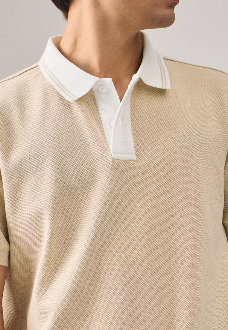 Regular Fit Polo Shirt With Contrast Placket & Collar In Honeycomb Pique