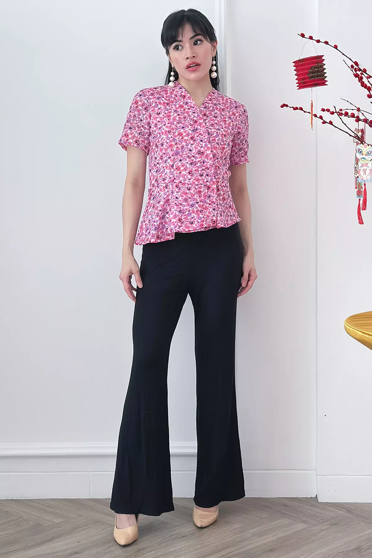 Catherin Kembangan Pink Kebaya