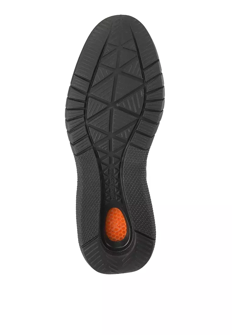 Advance Knit Slip On