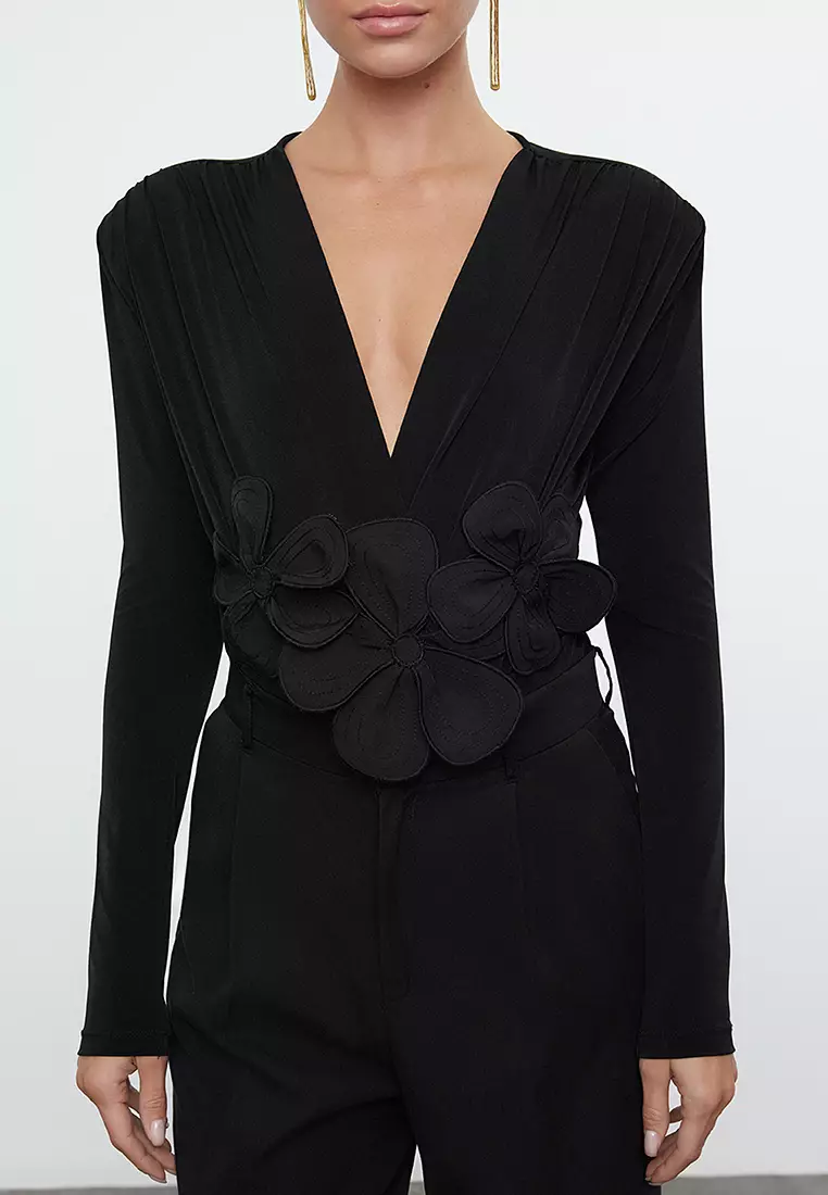 Black Applique Flower Detailed Snap Fastener Knitted Bodysuit