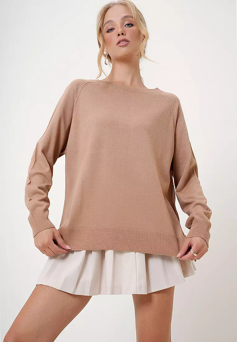 Boat Neck Blouse