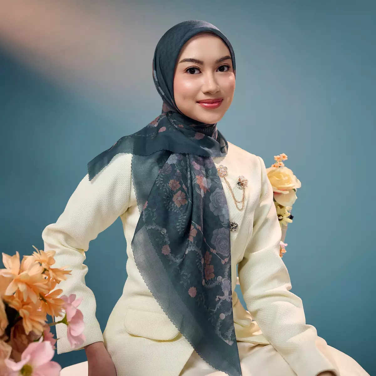 [INCLUDE HARD BOX] ZM Zaskia Mecca - Scarf Bunga Pertiwi Edisi Dewi Sartika Teal | Material Voal Alaska Premium | Hijab Motif Segi Empat