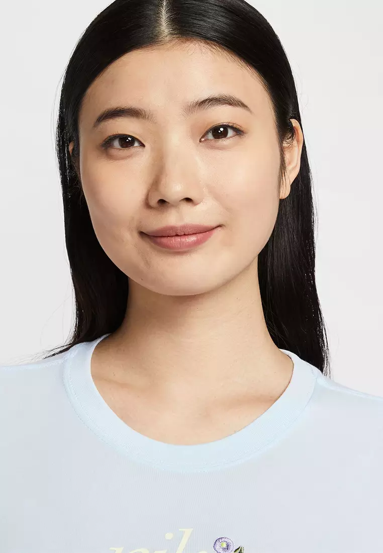 Sportswear Chill Knit Slim Graphic T-Shirt