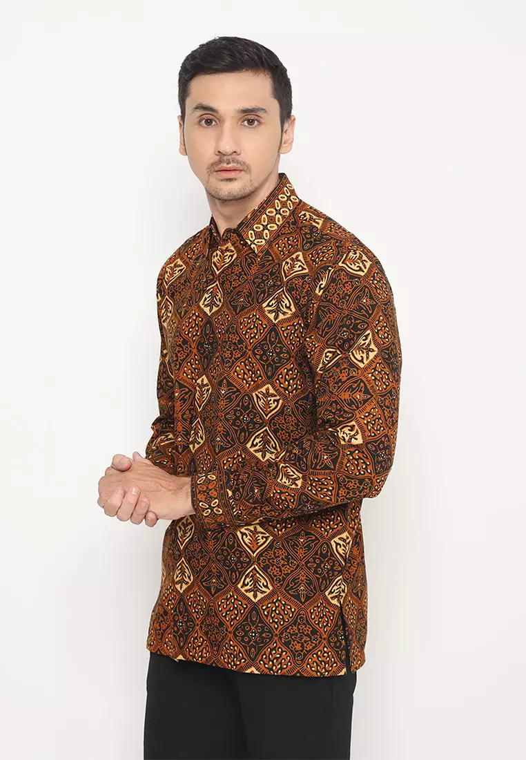 Hadinata Batik Pria Kemeja Panjang Cap Semi Tulis Bhadrika