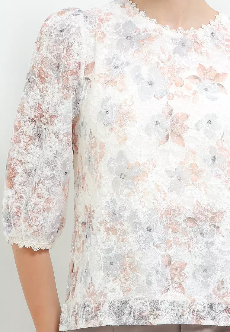 3/4 Sleeves Flo Mesh Print Emb Lace Trimmed Blouse