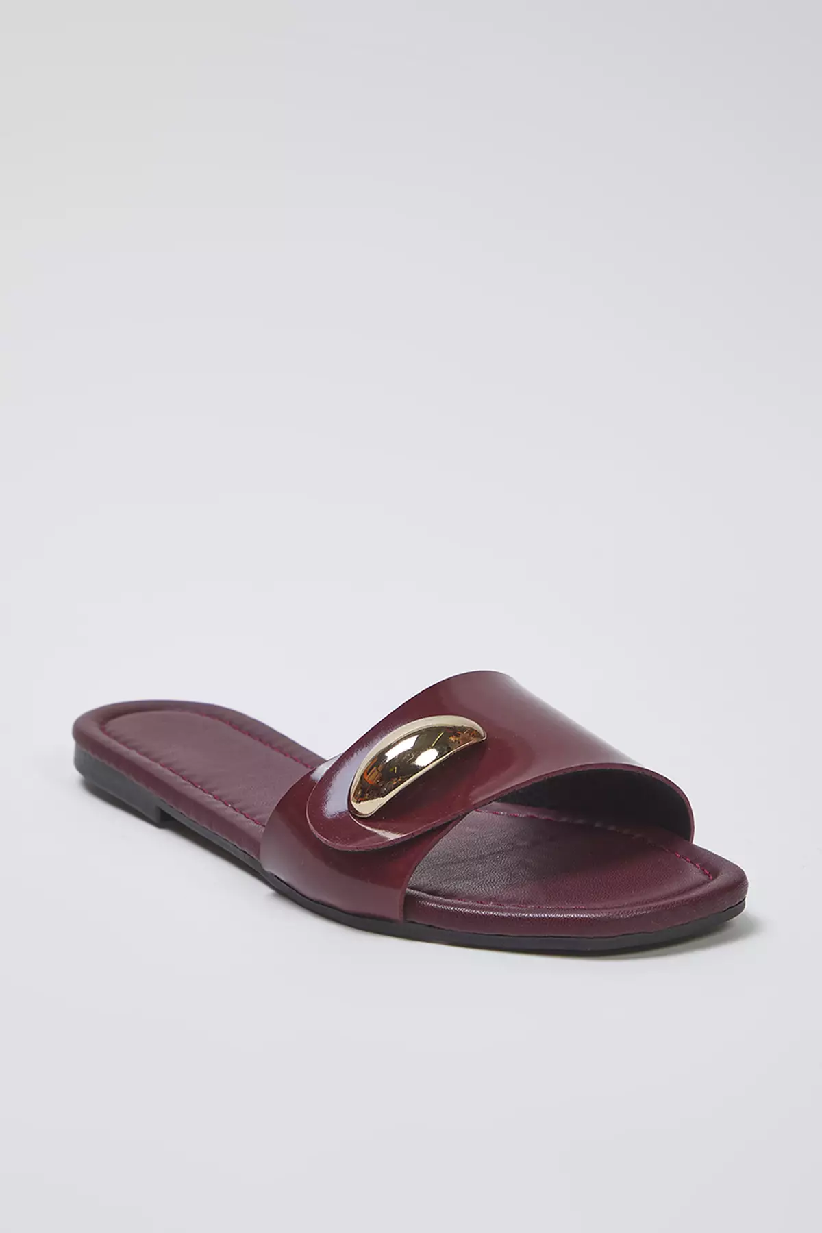 Burgundy Metal Decorated Women's Stylish Slippers Takss25Te00041