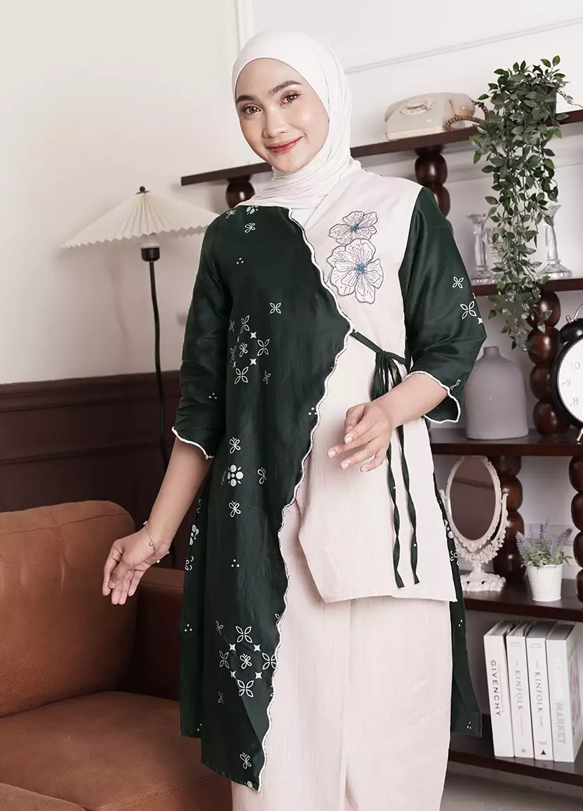 Tunik Vest Outer Cardigan Atasan Batik Wanita Bordir Harumi Raya Katun Voal Lengan Panjang