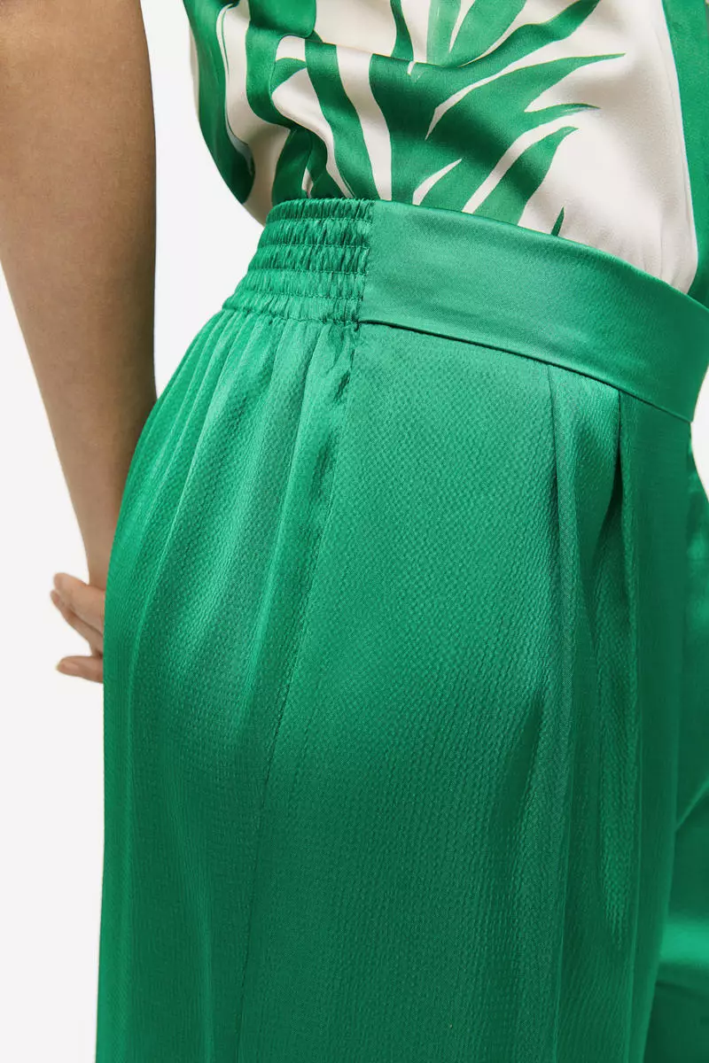 Wide trousers