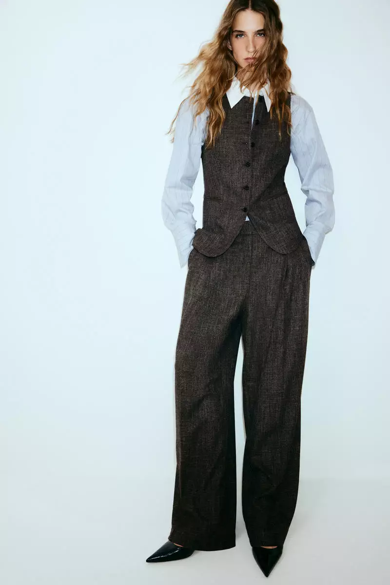Wide tailored trousers