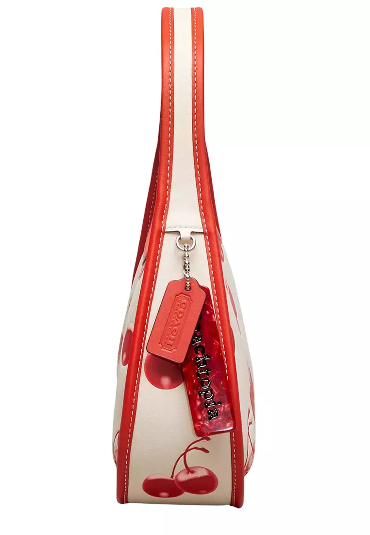 Ergo Bag In Coachtopia Leather With Cherry Print - Cloud Multi CL754