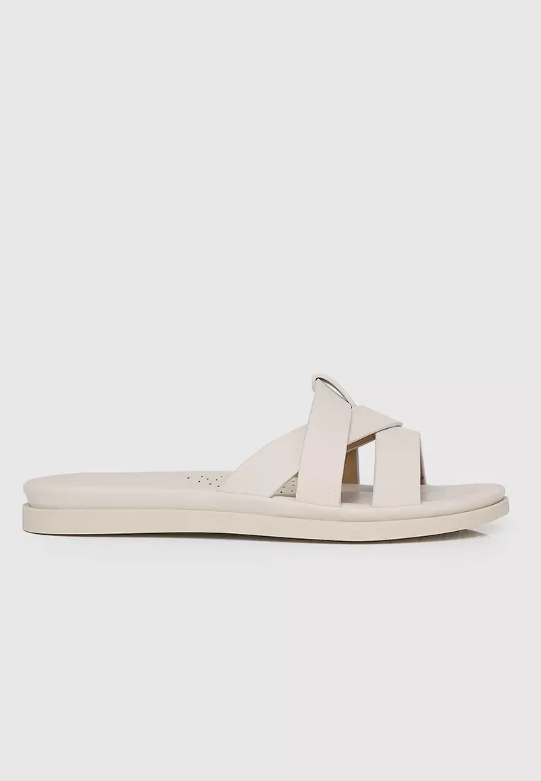 Discount on Milliot & Co.  shoes - SKU: Avena Comfy Sandals