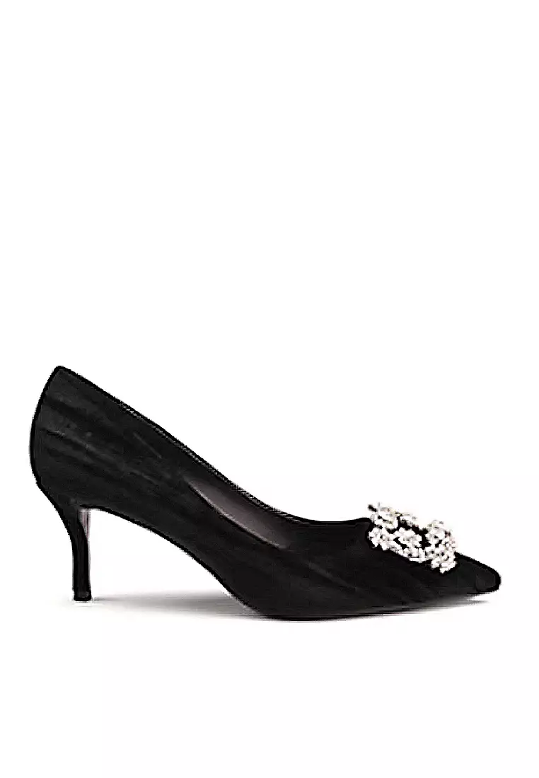 Discount on Twenty Eight Shoes  shoes - SKU: VANSA Fashion Velvet Buckle Pumps VSW-H7676-6