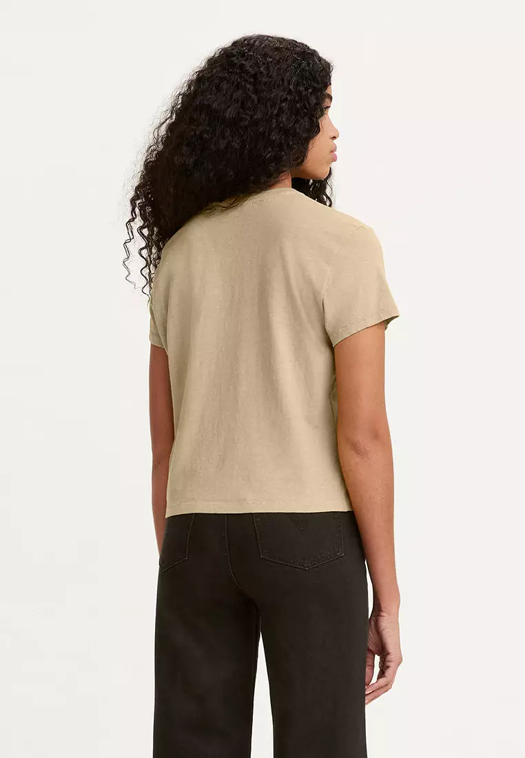 Levi's® Women's Classic Fit T-Shirt A1712-0048