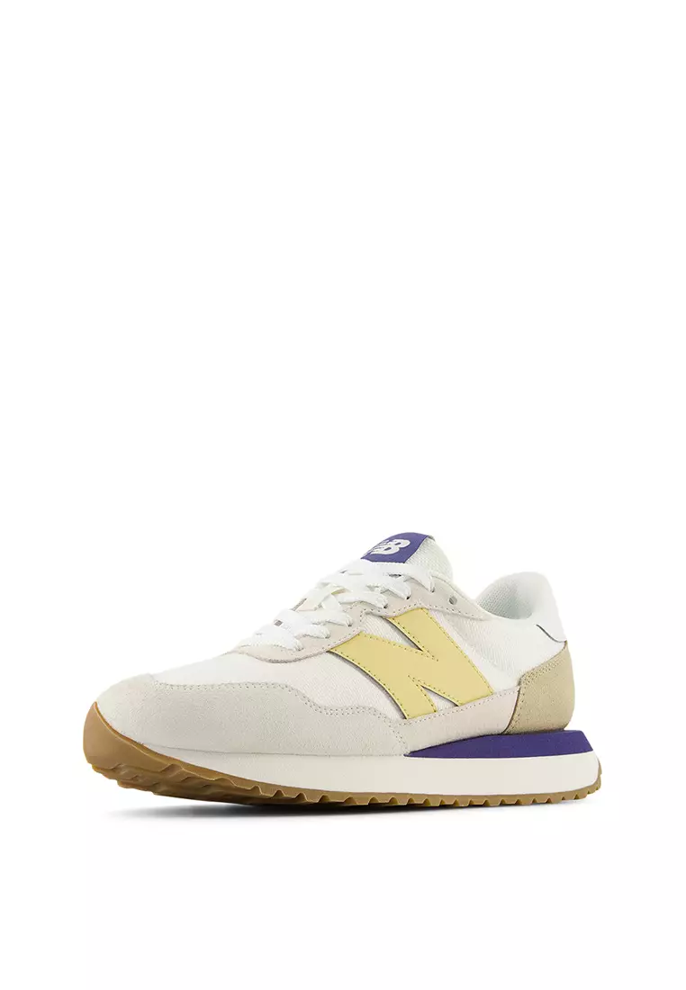 237 Classic Lifestyle Shoes