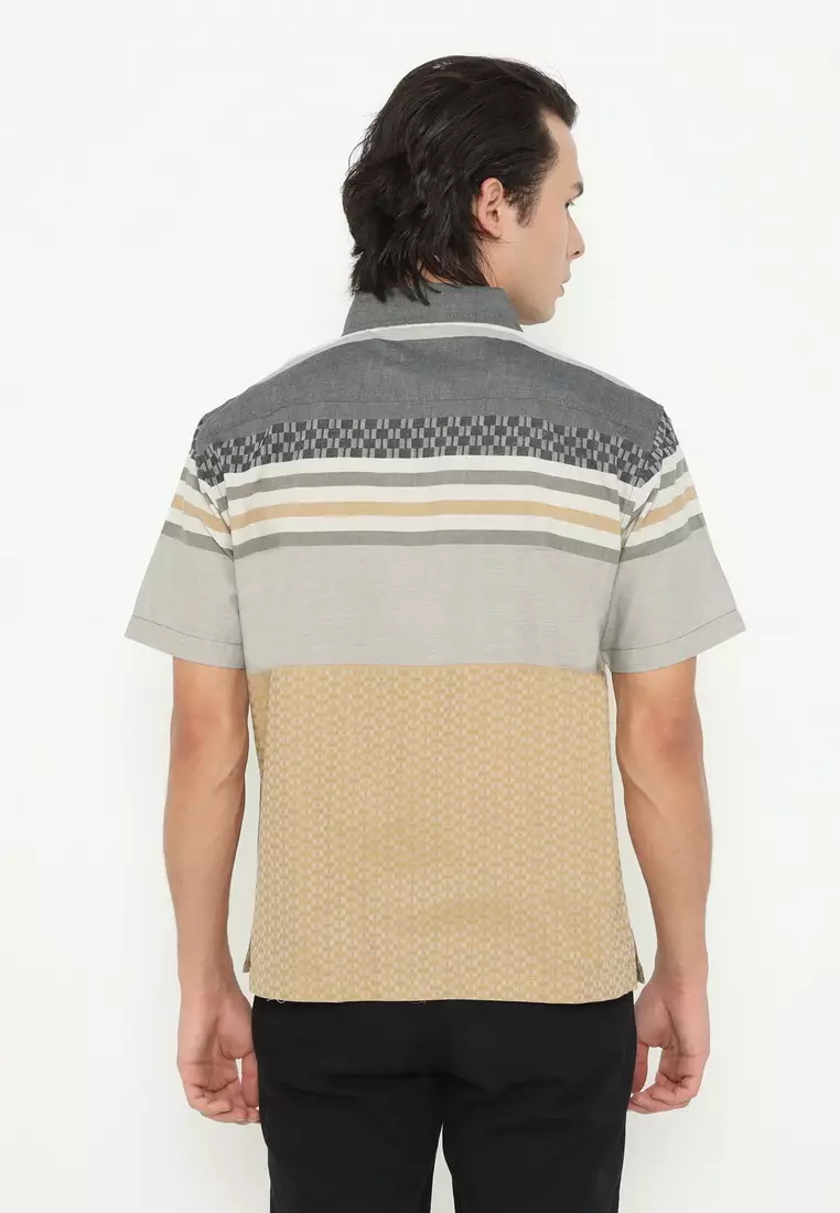 POLICE Kemeja Border Printing Regular Fit Pria