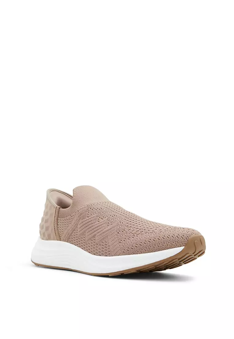 Elwood Slip On Sneakers