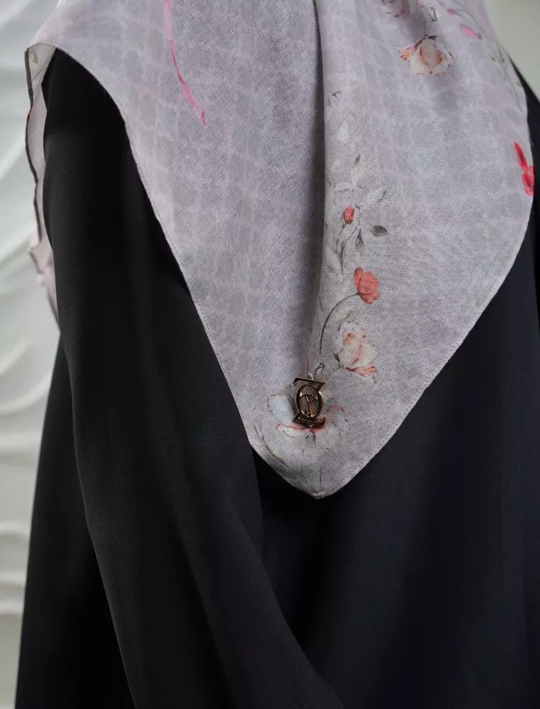 FLEUR Scarf Oyster Grey - Kerudung Hijab Segiempat Motif With BOX - Bahan Nesla - Ukuran 115x115