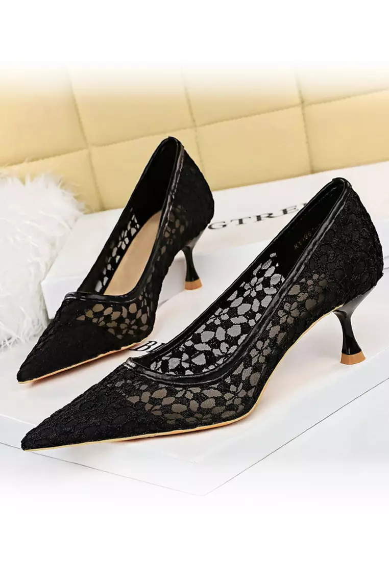 Medium on sale heel pumps