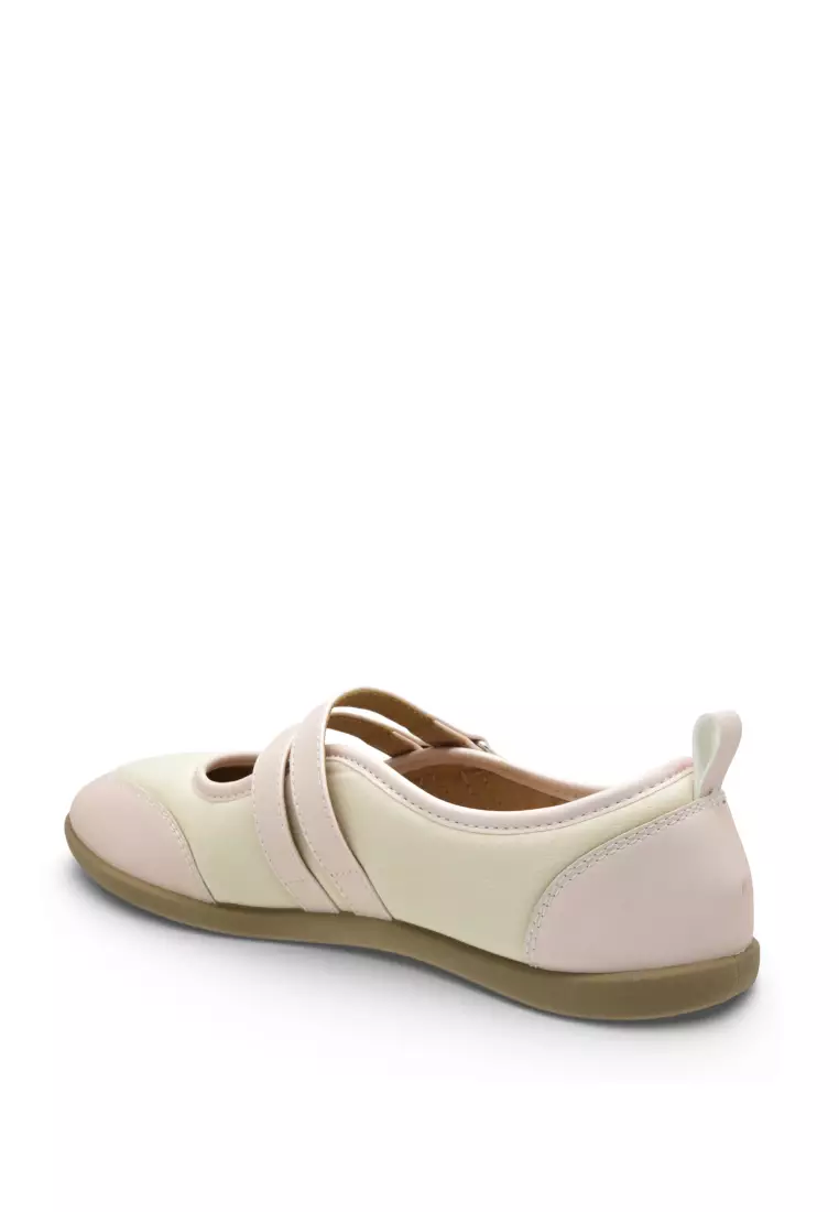 Women Slip On Lifestyle Sneakers - 260160401