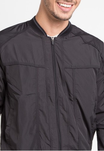 42 Model Jaket Parasut Hitam Gratis Terbaik
