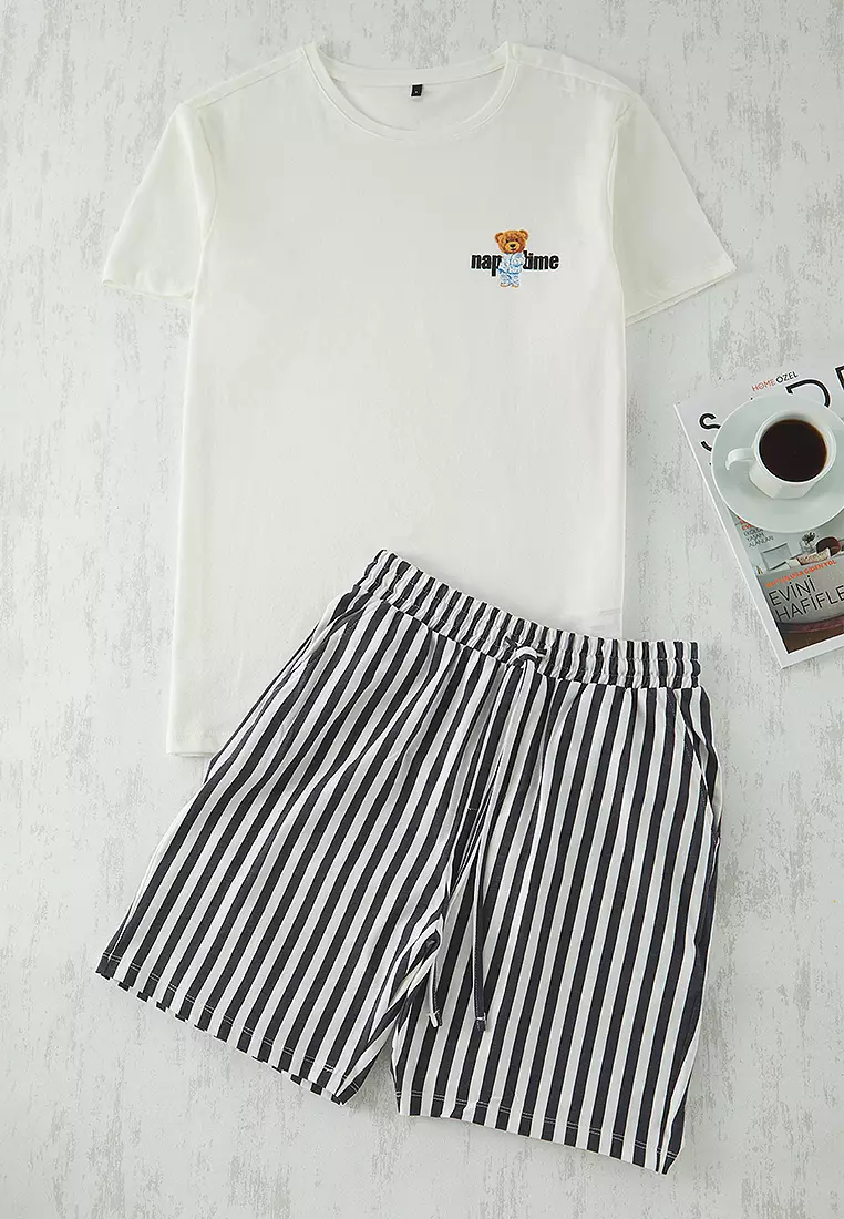Regular Fit Printed Pyjamas Set