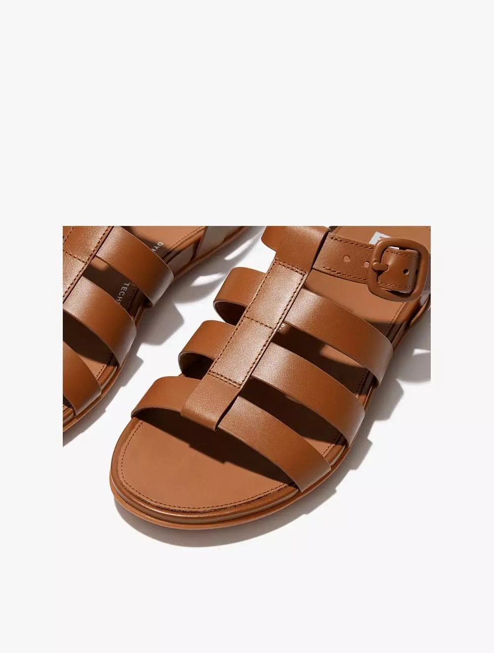 Fitflop Gracie Rubber-Buckle Leather Fisherman Sandals - Light Tan