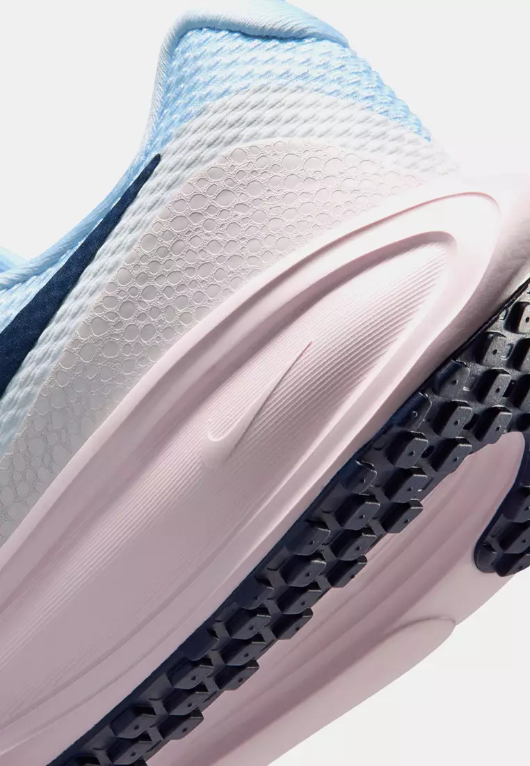 Revolution 8 SE Road Running Shoes