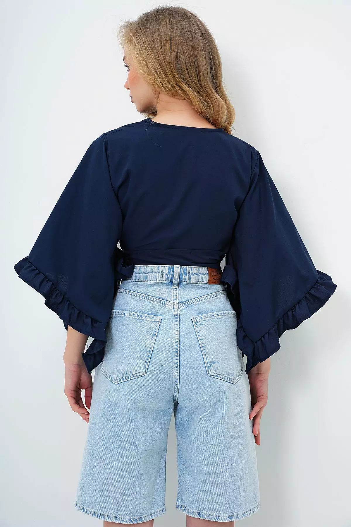 Women's Navy Blue Ruffle Sleeve Crop Woven Blouse Alc-X10336
