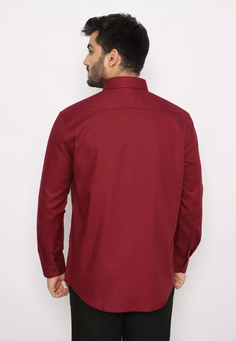 Jobb Brioni Kemeja Pria Lengan Panjang Regular Fit Maroon 3